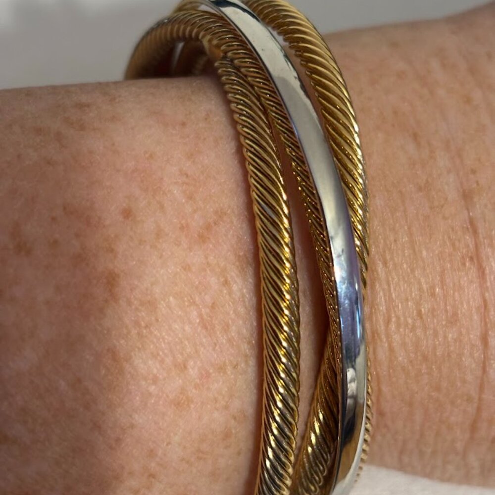 Beautiful Gold and Silver Interwind Bracelet for any occasion - Picture 8 of 16